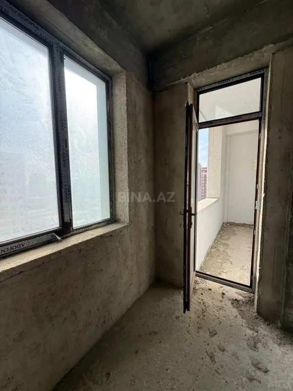 Satılır 3 otaqlı mənzil 113 m²