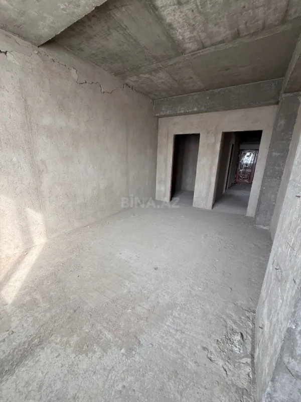 Satılır 3 otaqlı mənzil 113 m²