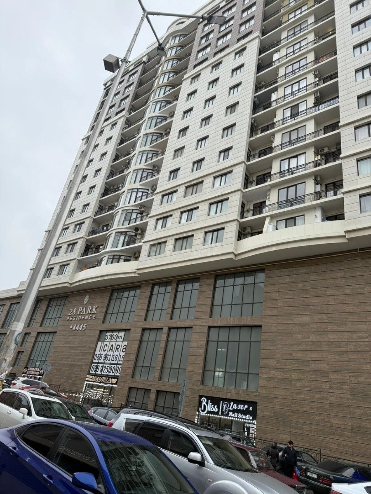 Satılır 3 otaqlı mənzil 113 m²