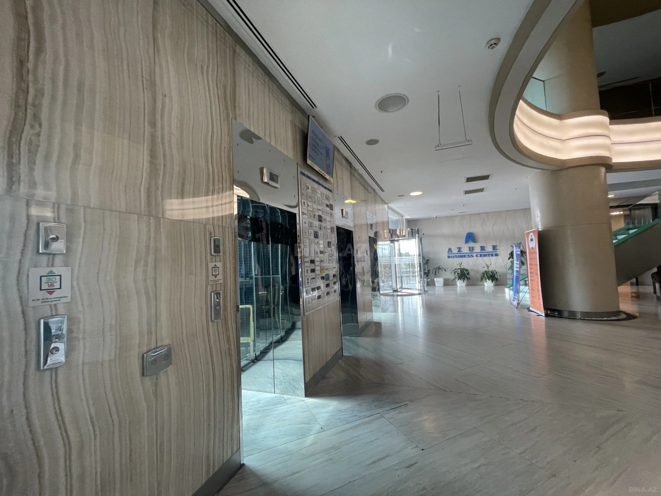 Satılır 3 otaqlı ofis 85 m²