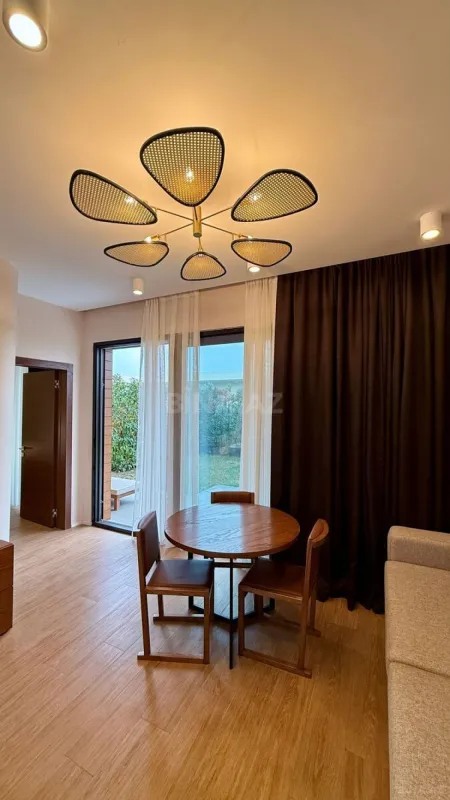 Satılır 2 otaqlı həyət evi 79.6 m²