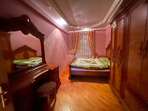 Satılır 3 otaqlı mənzil 117 m²