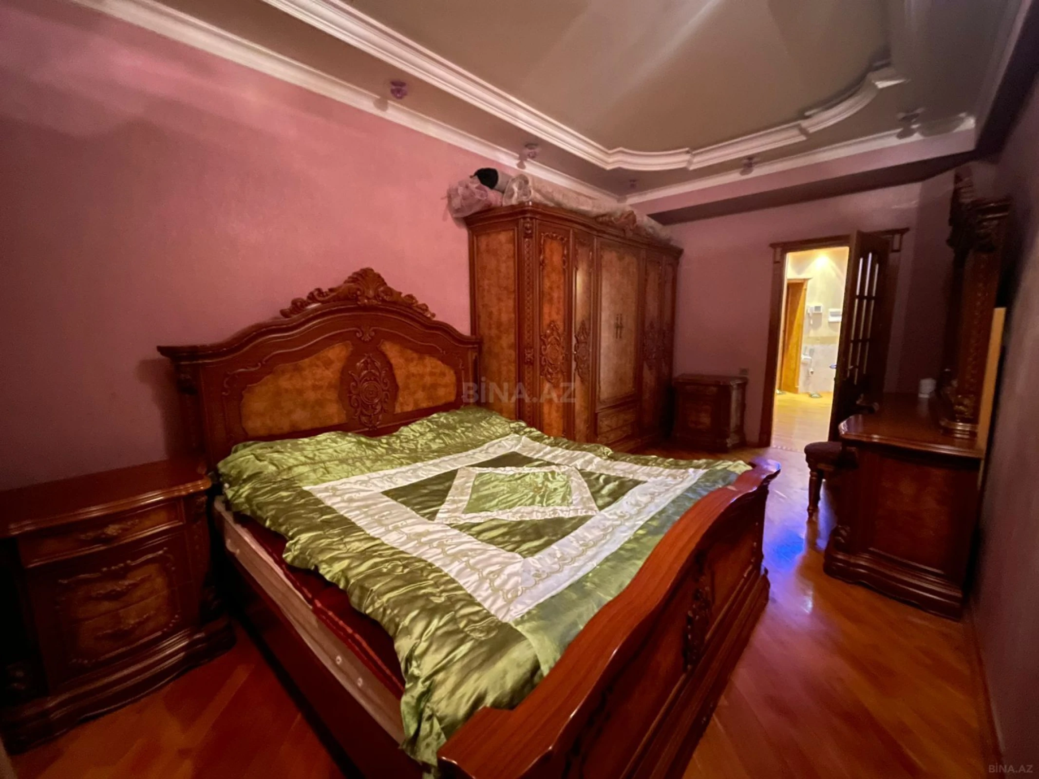 Satılır 3 otaqlı mənzil 117 m²