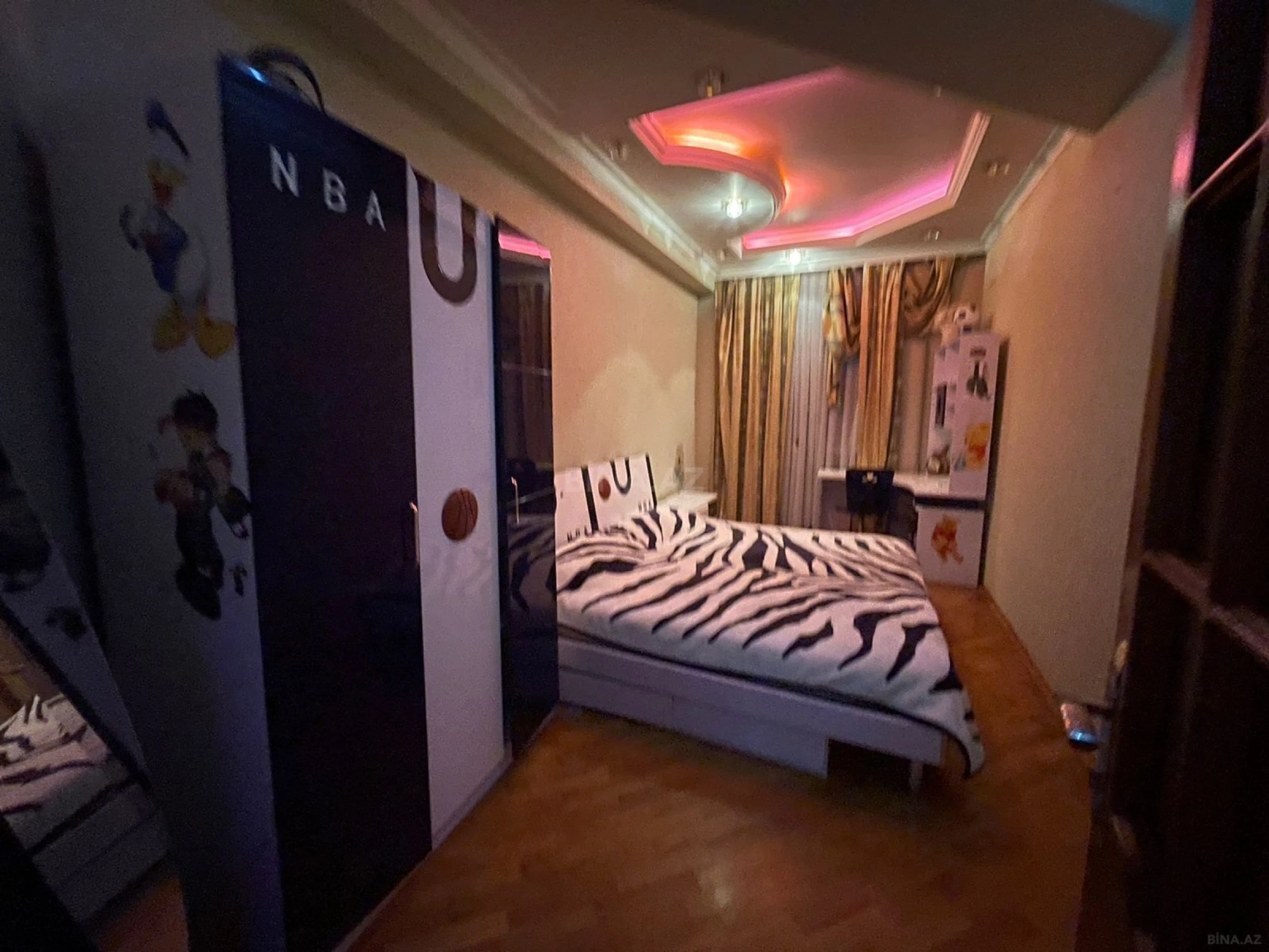 Satılır 3 otaqlı mənzil 117 m²