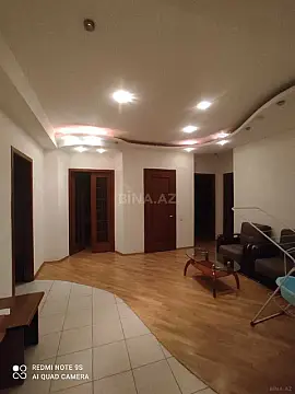 Kirayə verilir 3 otaqlı mənzil 141 m²