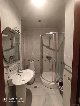 Kirayə verilir 3 otaqlı mənzil 141 m²