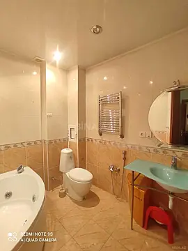 Kirayə verilir 3 otaqlı mənzil 141 m²