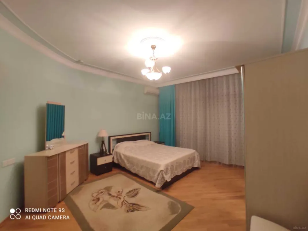 Kirayə verilir 3 otaqlı mənzil 141 m²