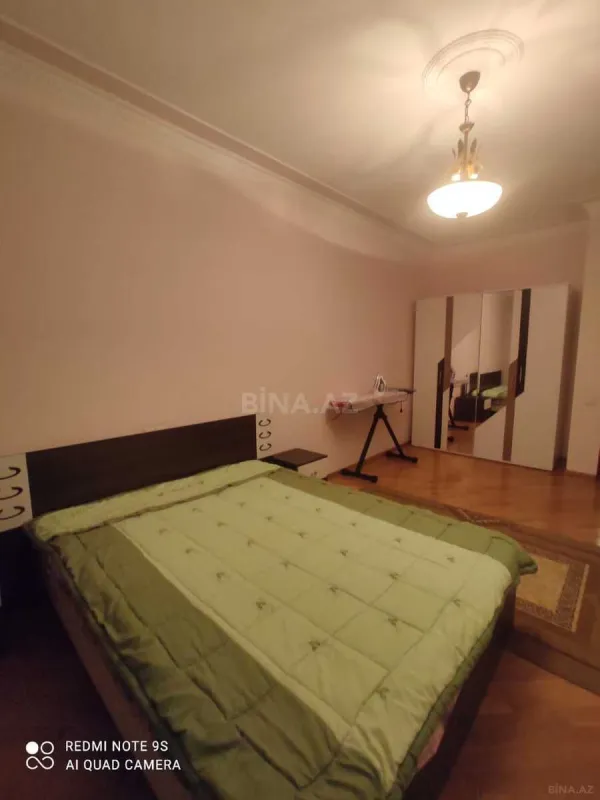 Kirayə verilir 3 otaqlı mənzil 141 m²
