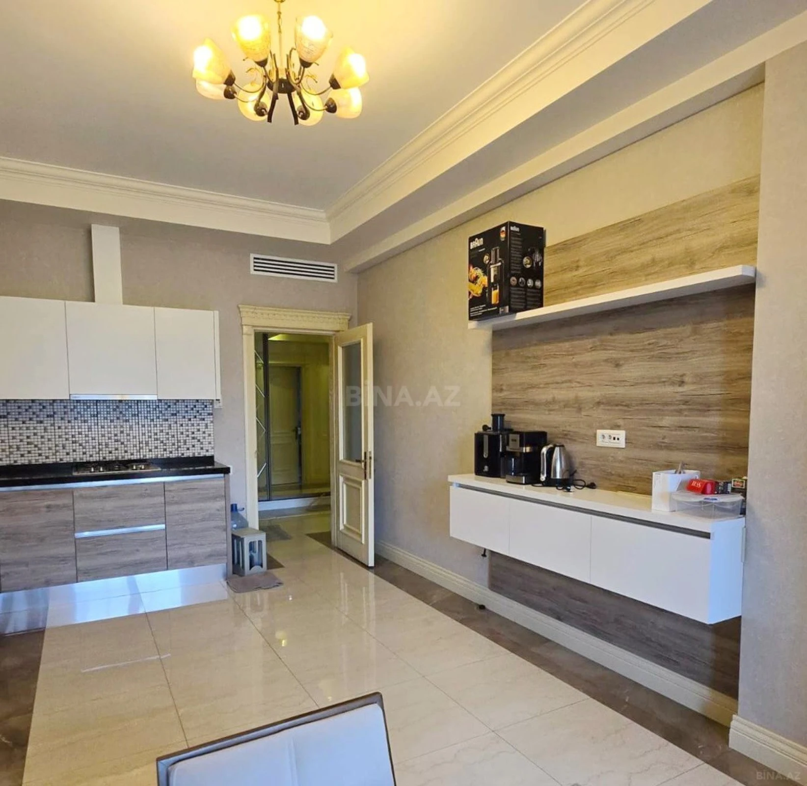 Kirayə verilir 5 otaqlı mənzil 256 m²