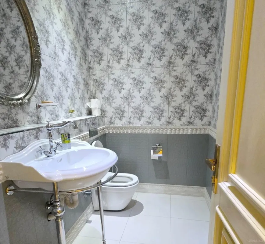 Kirayə verilir 5 otaqlı mənzil 256 m²