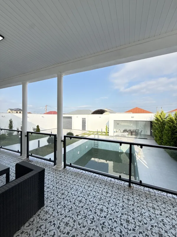 Satılır 4 otaqlı həyət evi 220 m²