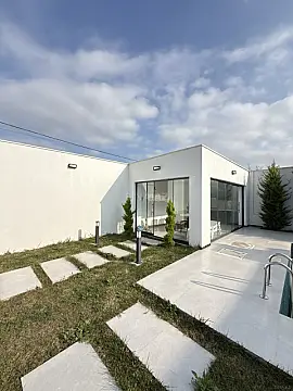 Satılır 4 otaqlı həyət evi 220 m²