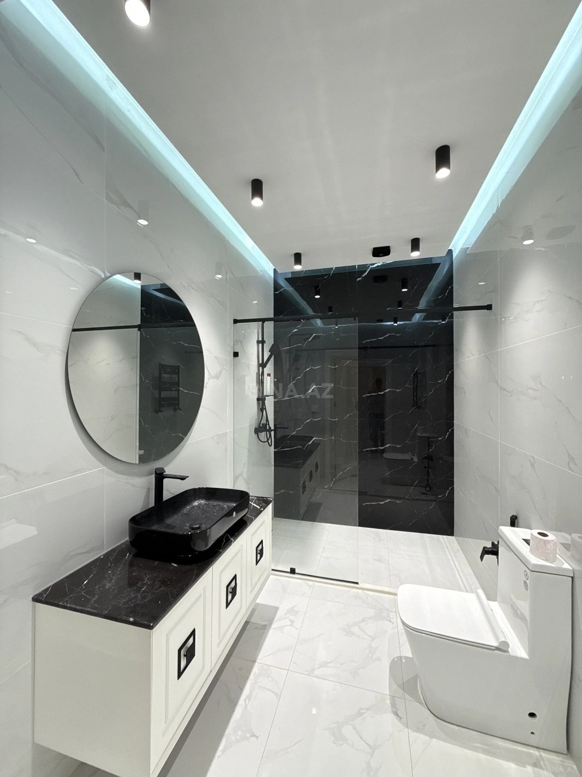 Satılır 4 otaqlı həyət evi 220 m²