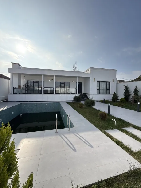 Satılır 4 otaqlı həyət evi 220 m²