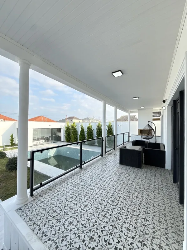 Satılır 4 otaqlı həyət evi 220 m²