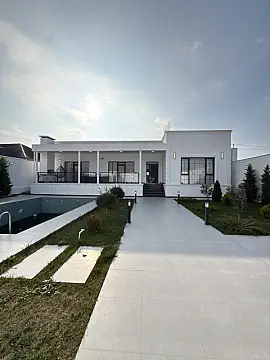 Satılır 4 otaqlı həyət evi 220 m²
