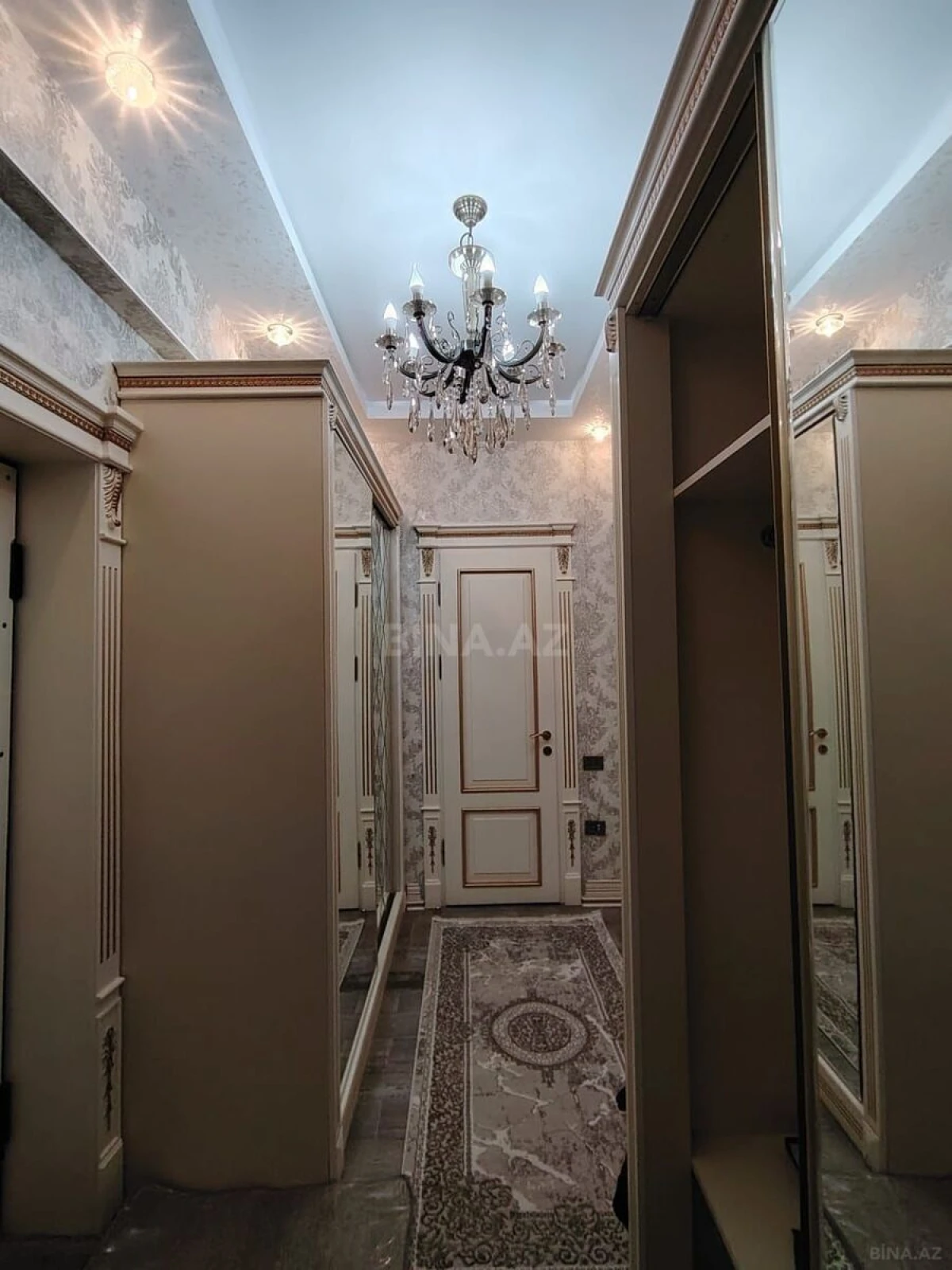 Satılır 2 otaqlı mənzil 65 m²