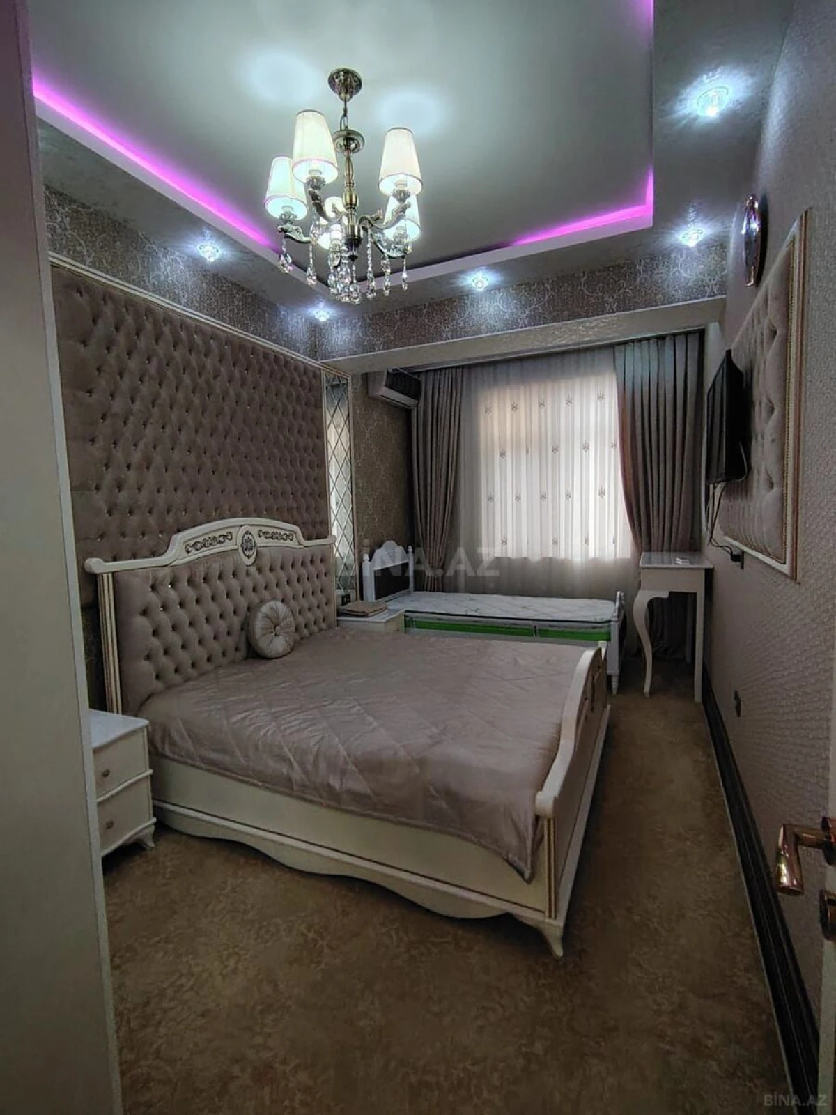 Satılır 2 otaqlı mənzil 65 m²