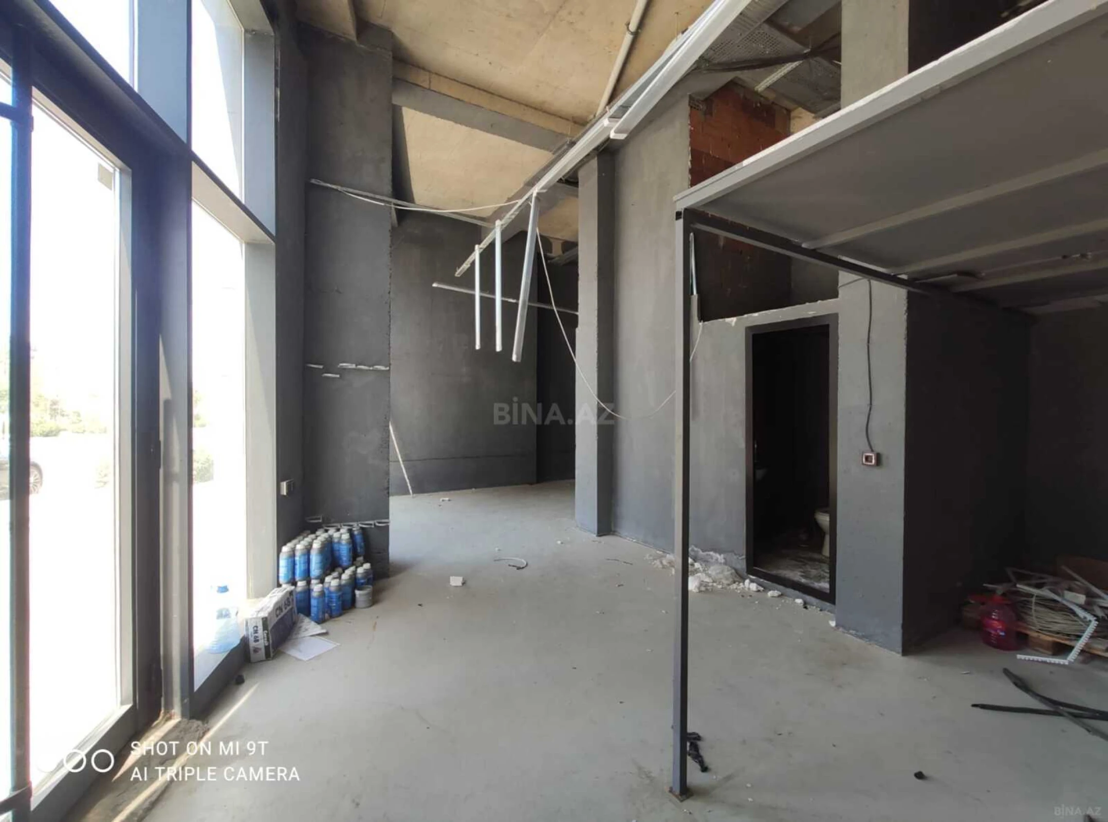 Satılır obyekt 168 m²