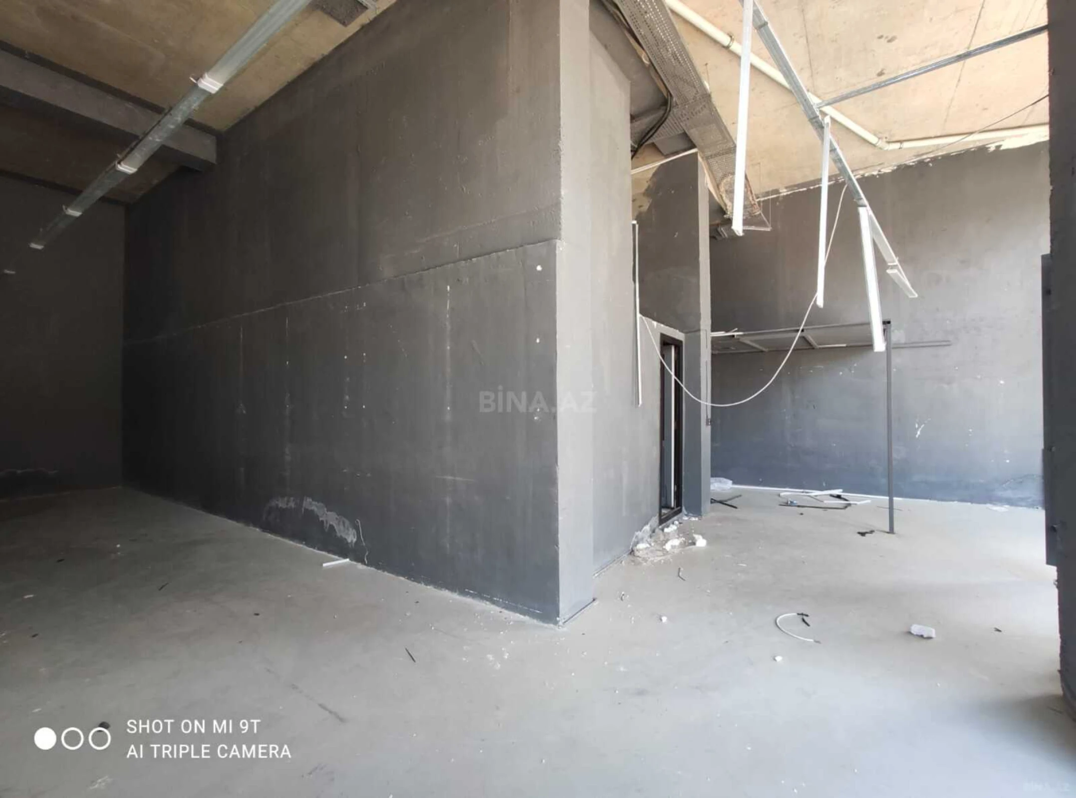 Satılır obyekt 168 m²