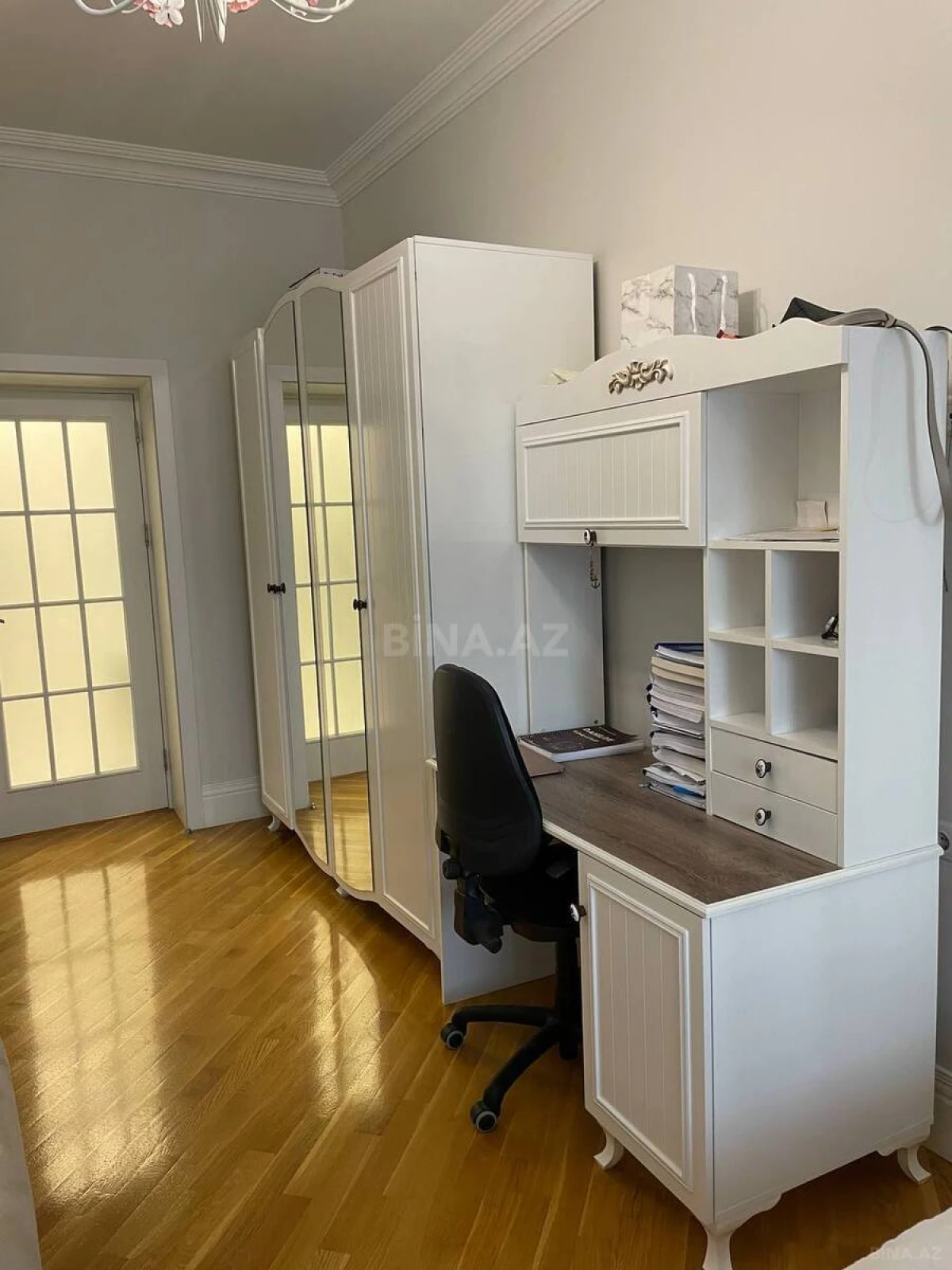 Satılır 3 otaqlı mənzil 150 m²