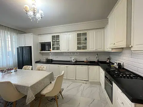 Satılır 3 otaqlı mənzil 150 m²