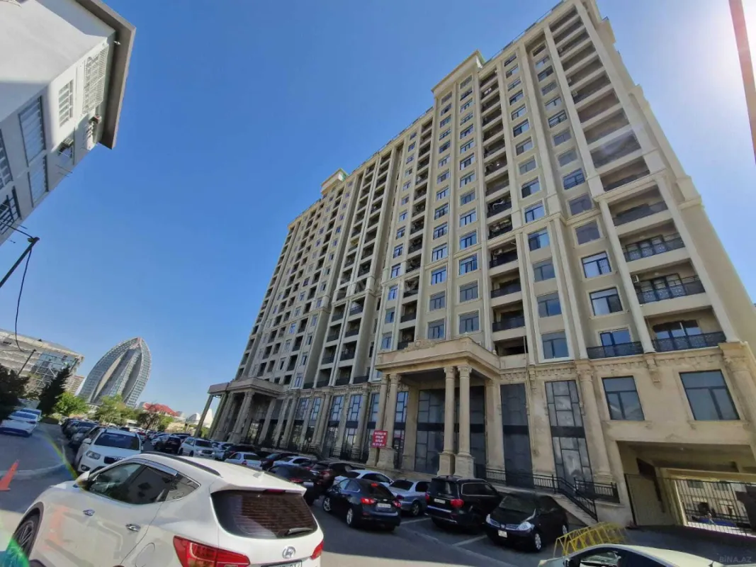 Satılır 2 otaqlı mənzil 86 m²