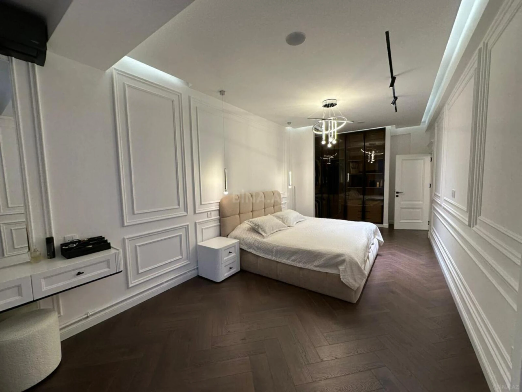 Satılır 2 otaqlı mənzil 86 m²