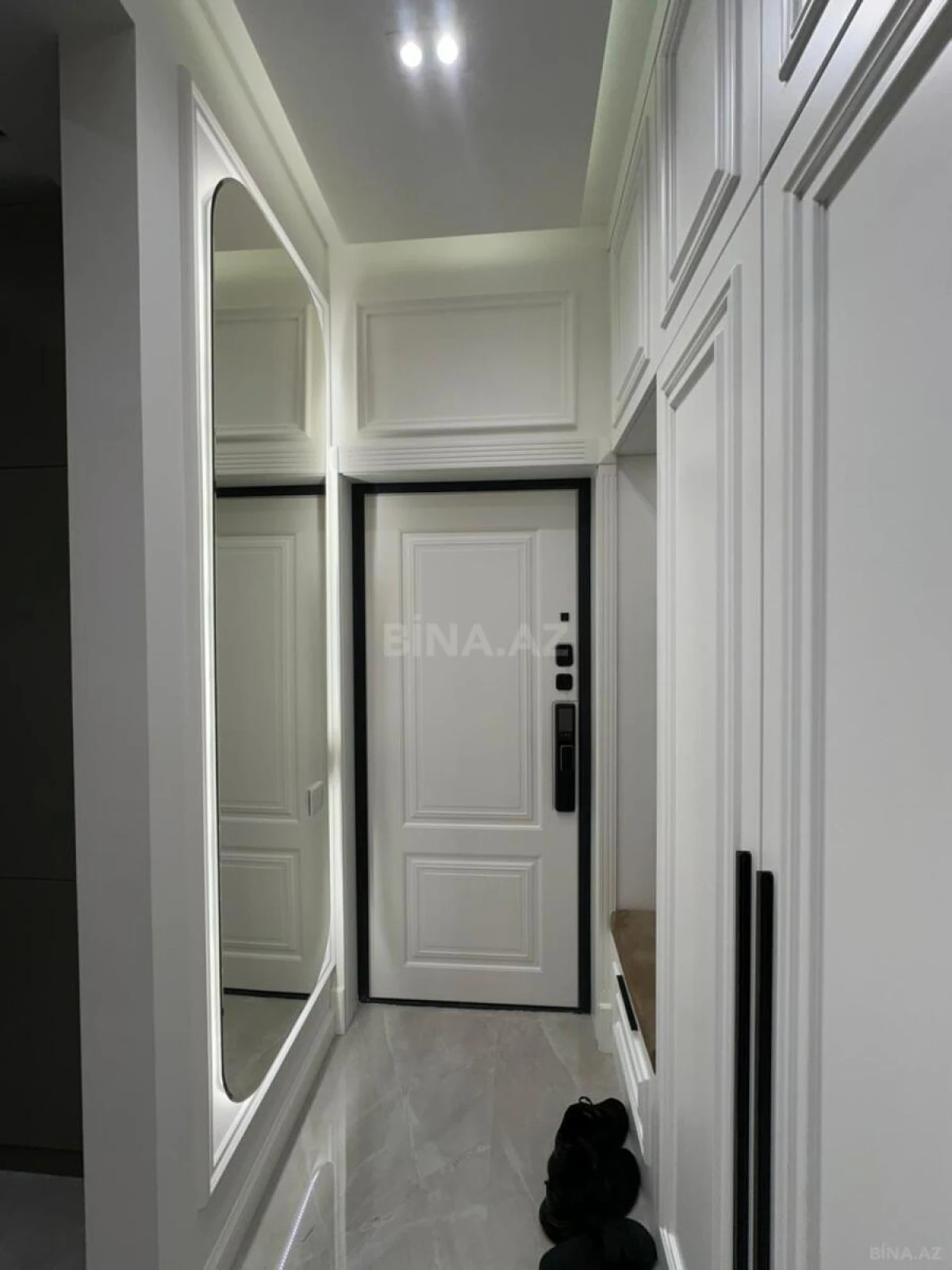 Satılır 2 otaqlı mənzil 86 m²