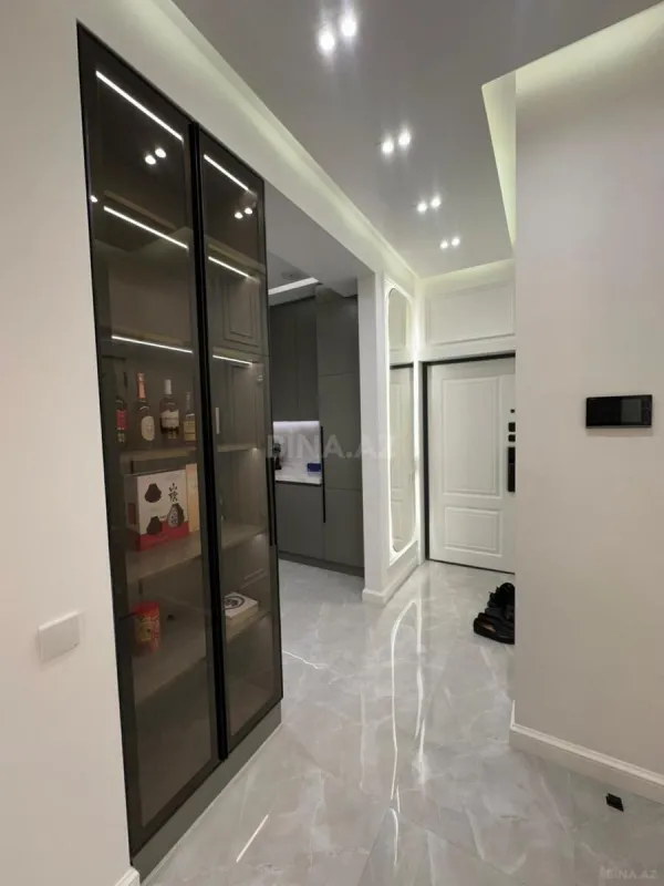 Satılır 2 otaqlı mənzil 86 m²