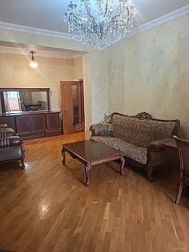 Kirayə verilir 2 otaqlı mənzil 55 m²