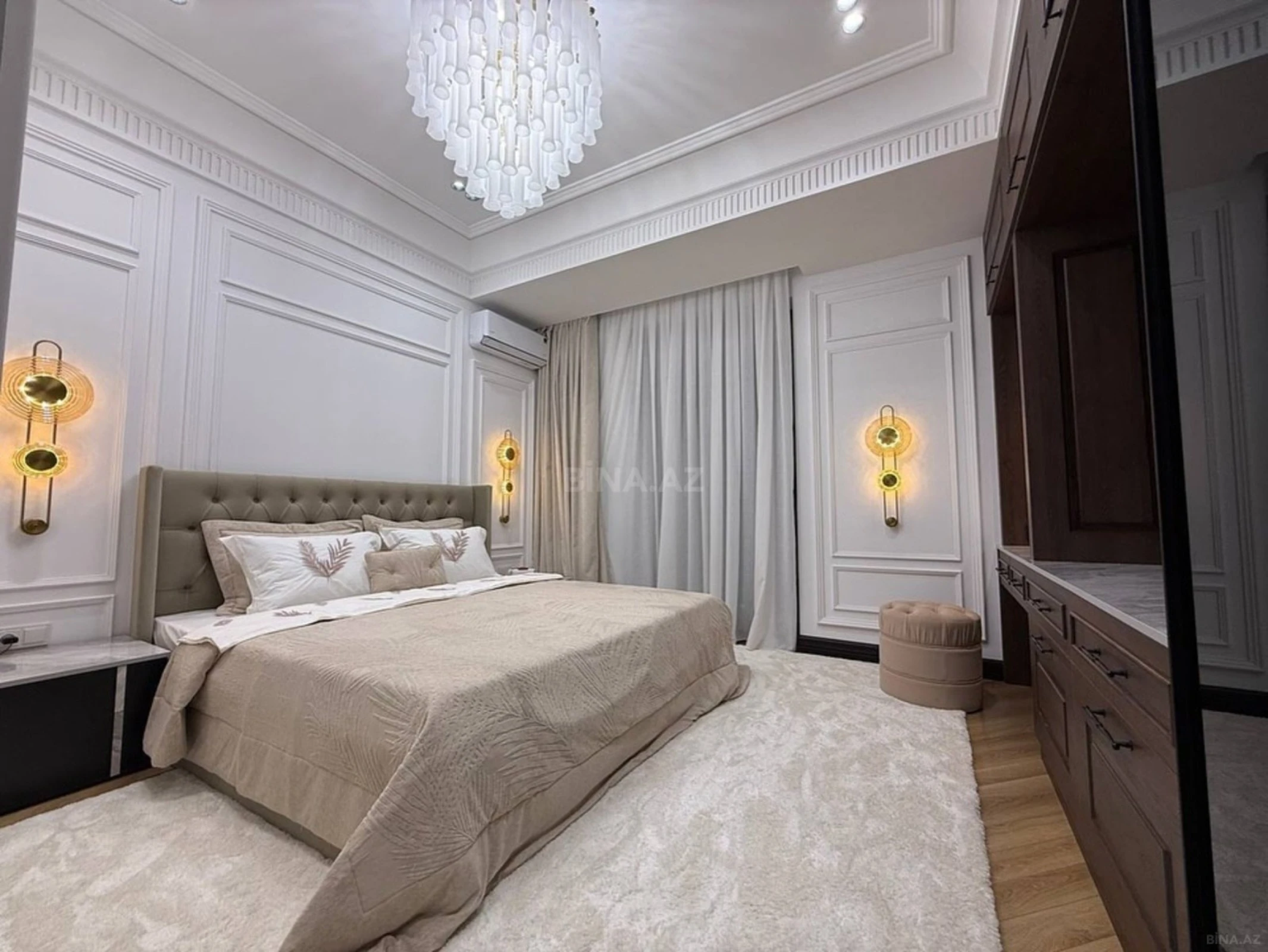 Kirayə verilir 3 otaqlı mənzil 130 m²