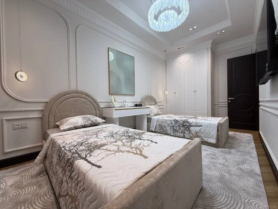 Kirayə verilir 3 otaqlı mənzil 130 m²