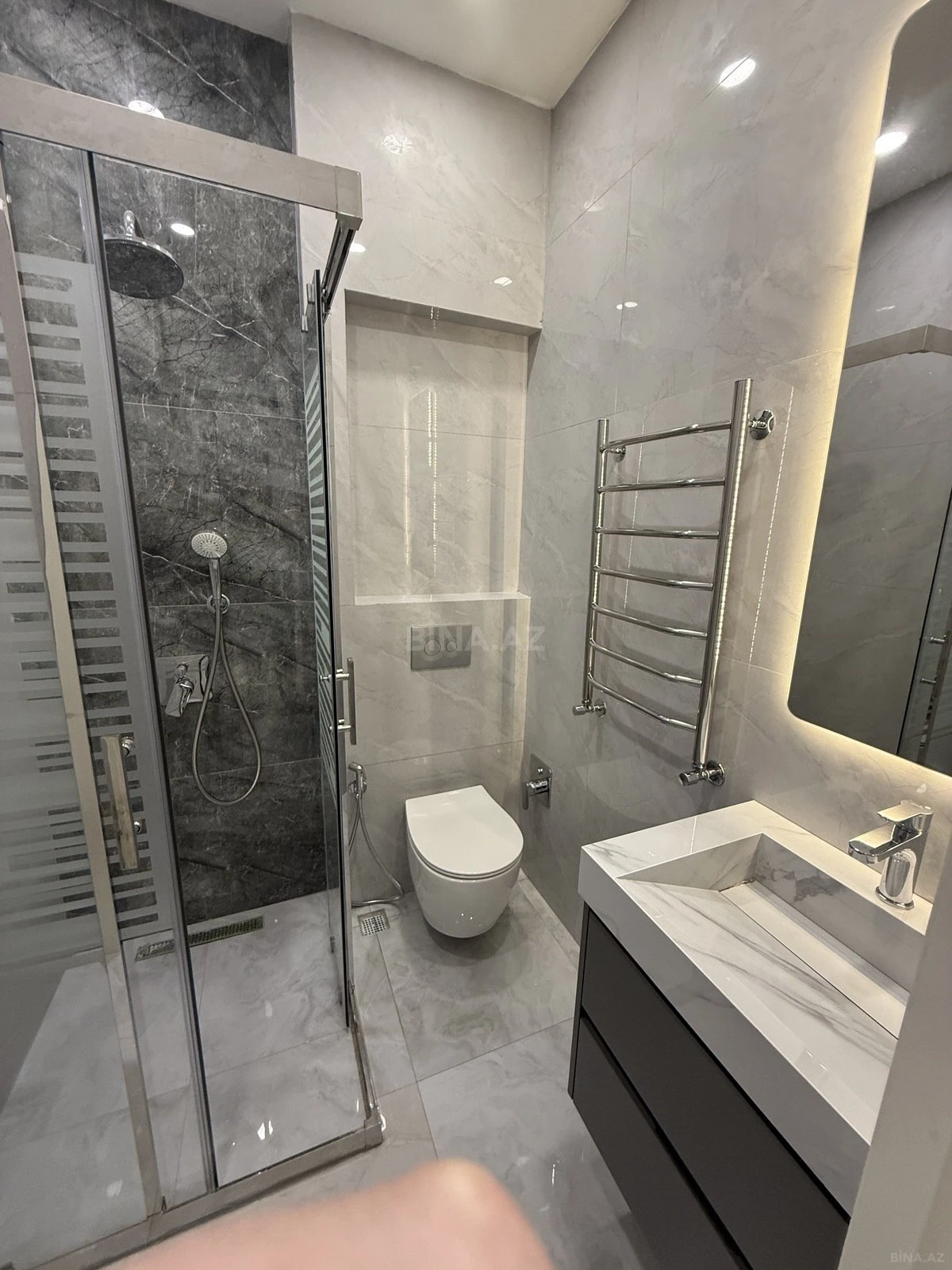 Satılır 2 otaqlı mənzil 54 m²