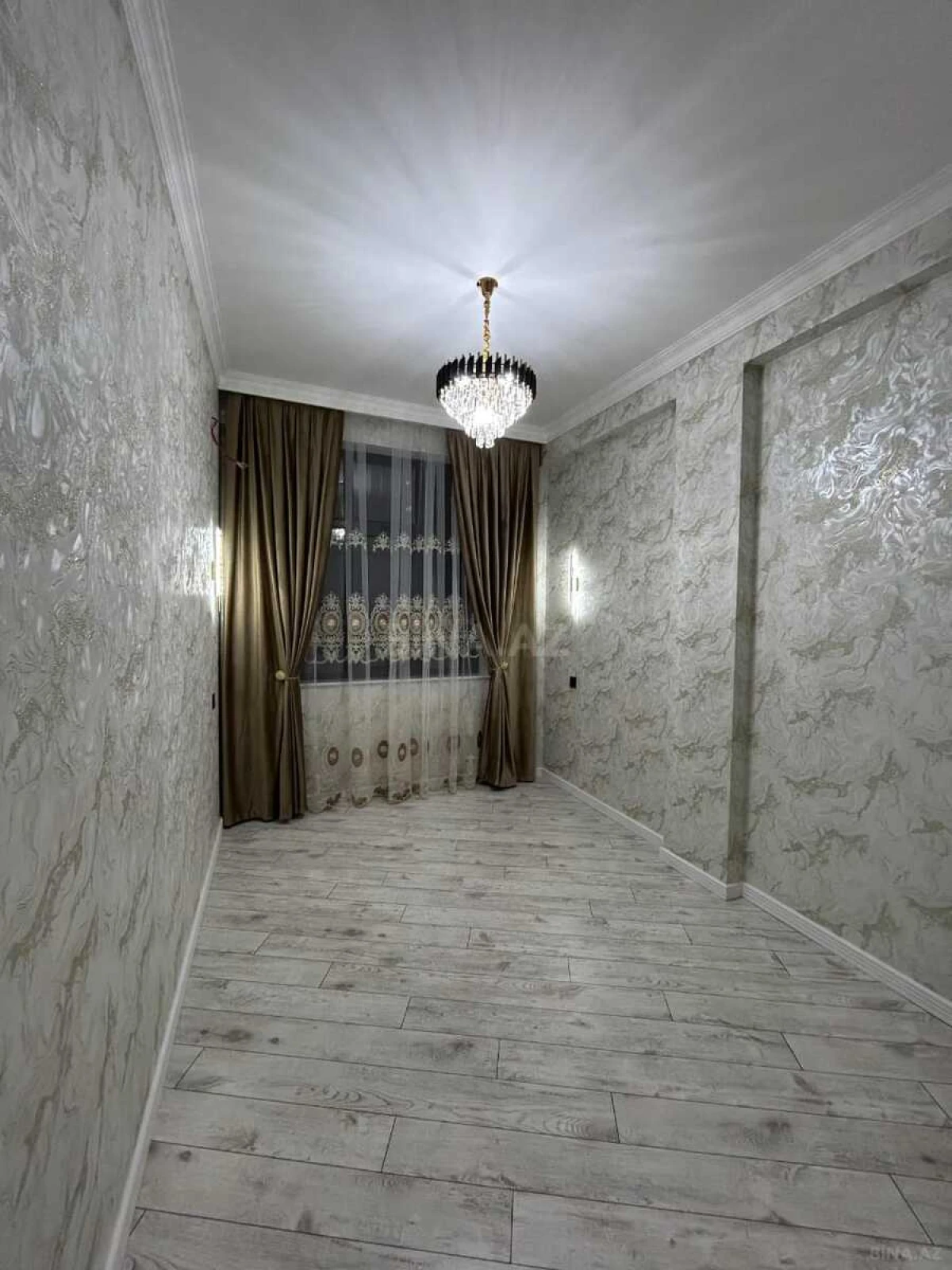 Satılır 2 otaqlı mənzil 75 m²