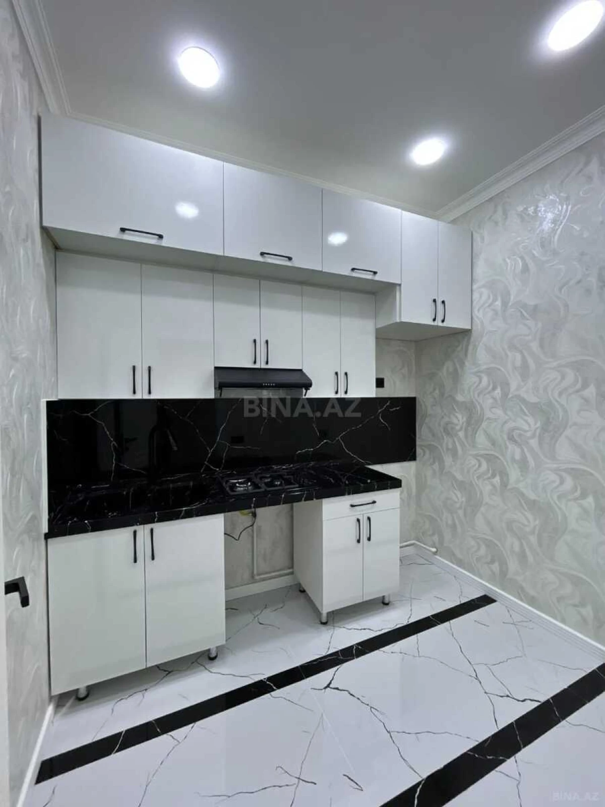 Satılır 2 otaqlı mənzil 75 m²