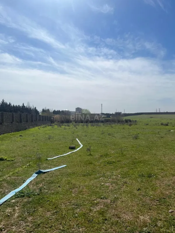 Satılır torpaq sahəsi 200 m²