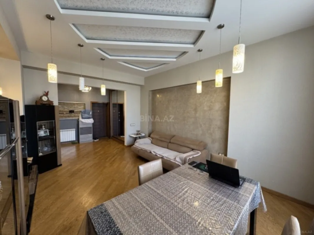 Satılır 3 otaqlı mənzil 88 m²