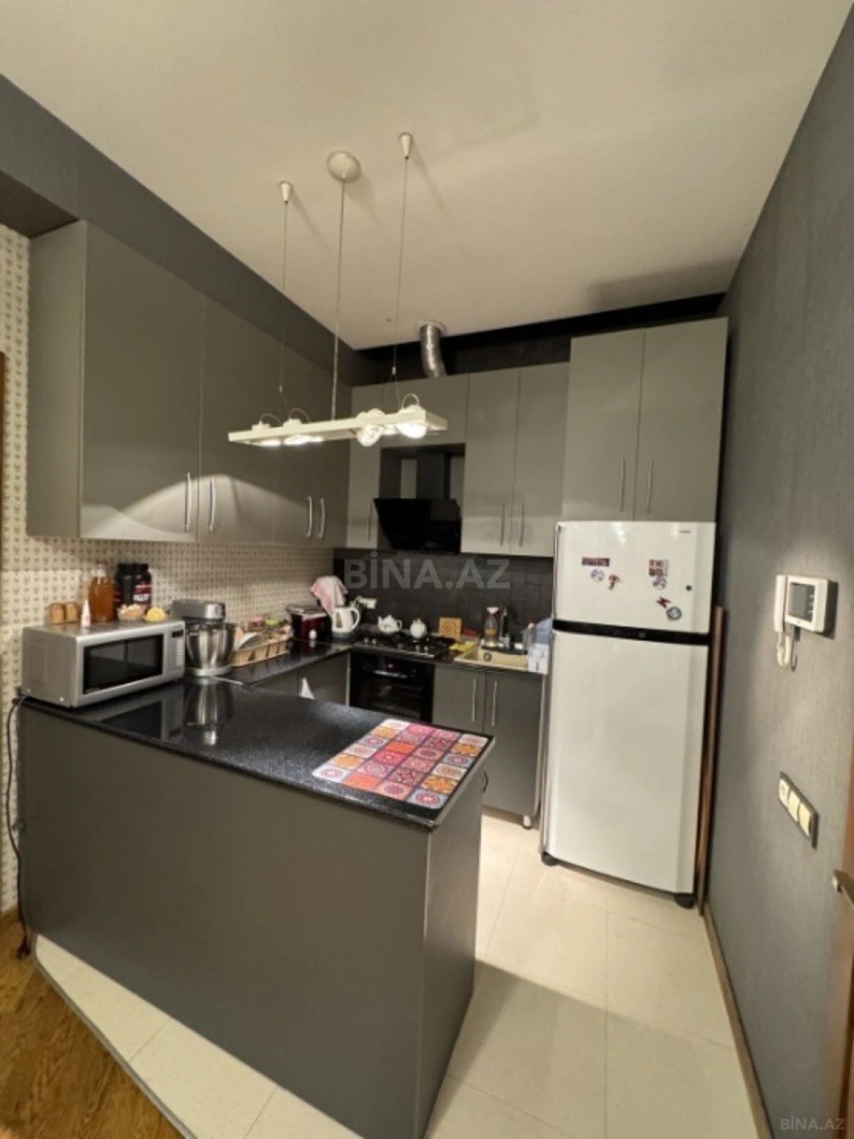 Satılır 3 otaqlı mənzil 88 m²