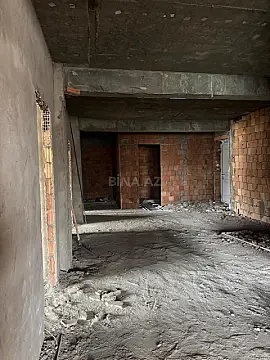 Satılır 4 otaqlı mənzil 217 m²