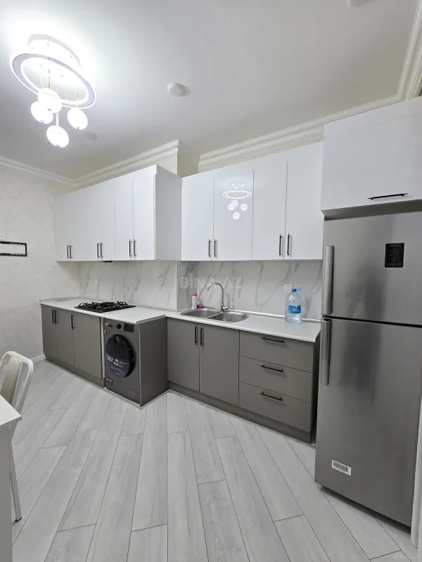 Kirayə verilir 2 otaqlı mənzil 90 m²