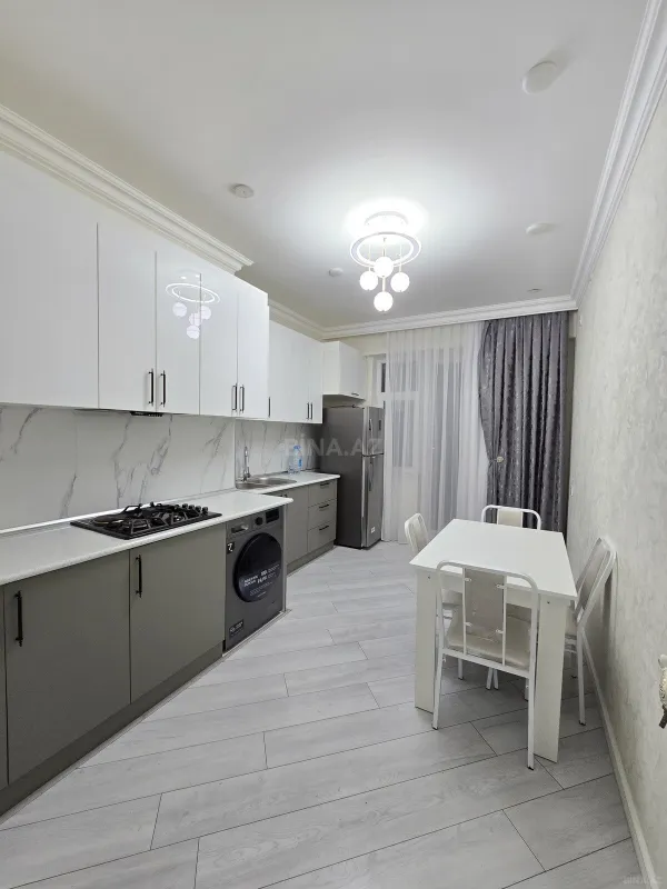 Kirayə verilir 2 otaqlı mənzil 90 m²