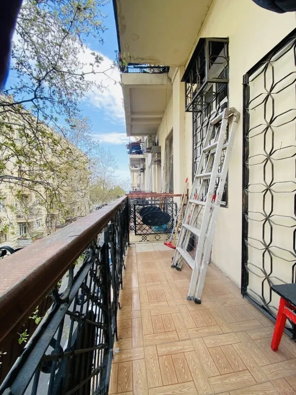 Kirayə verilir 2 otaqlı mənzil 60 m²