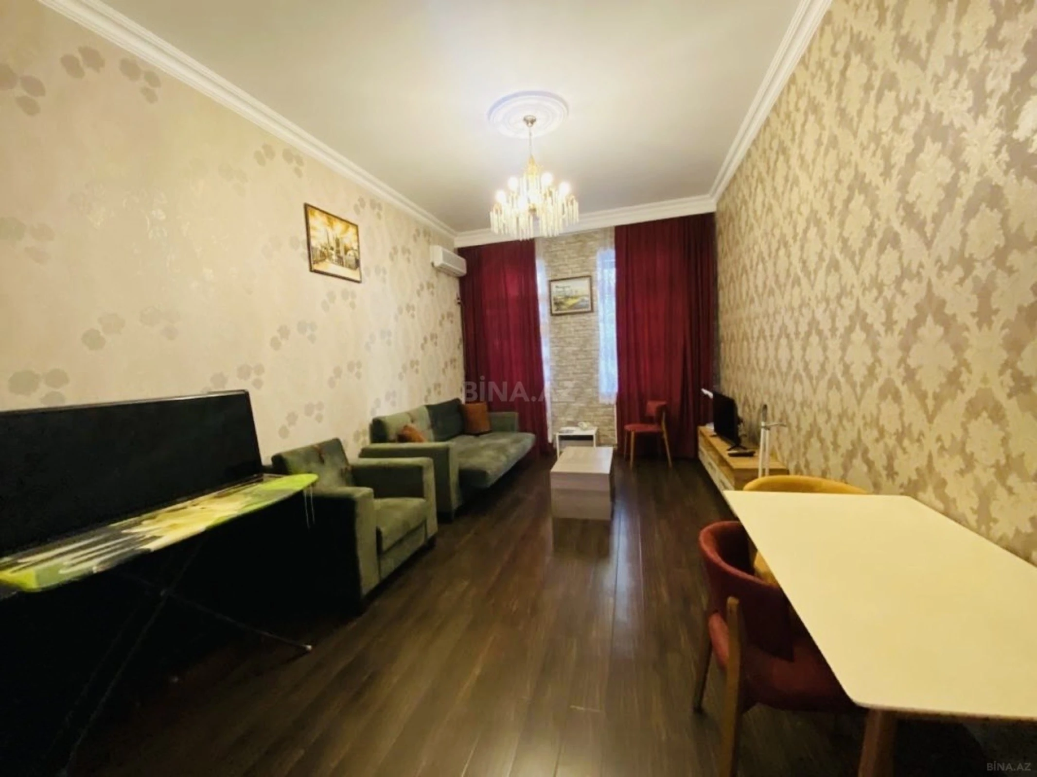 Kirayə verilir 2 otaqlı mənzil 60 m²
