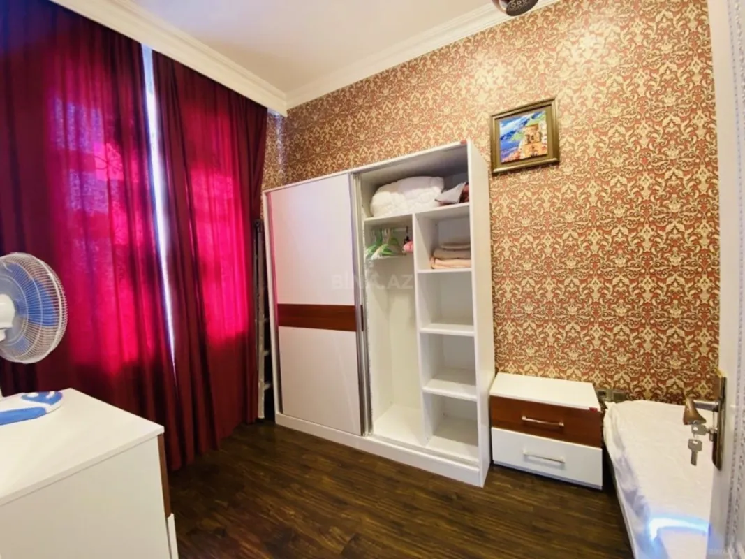 Kirayə verilir 2 otaqlı mənzil 60 m²