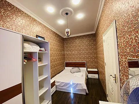 Kirayə verilir 2 otaqlı mənzil 60 m²