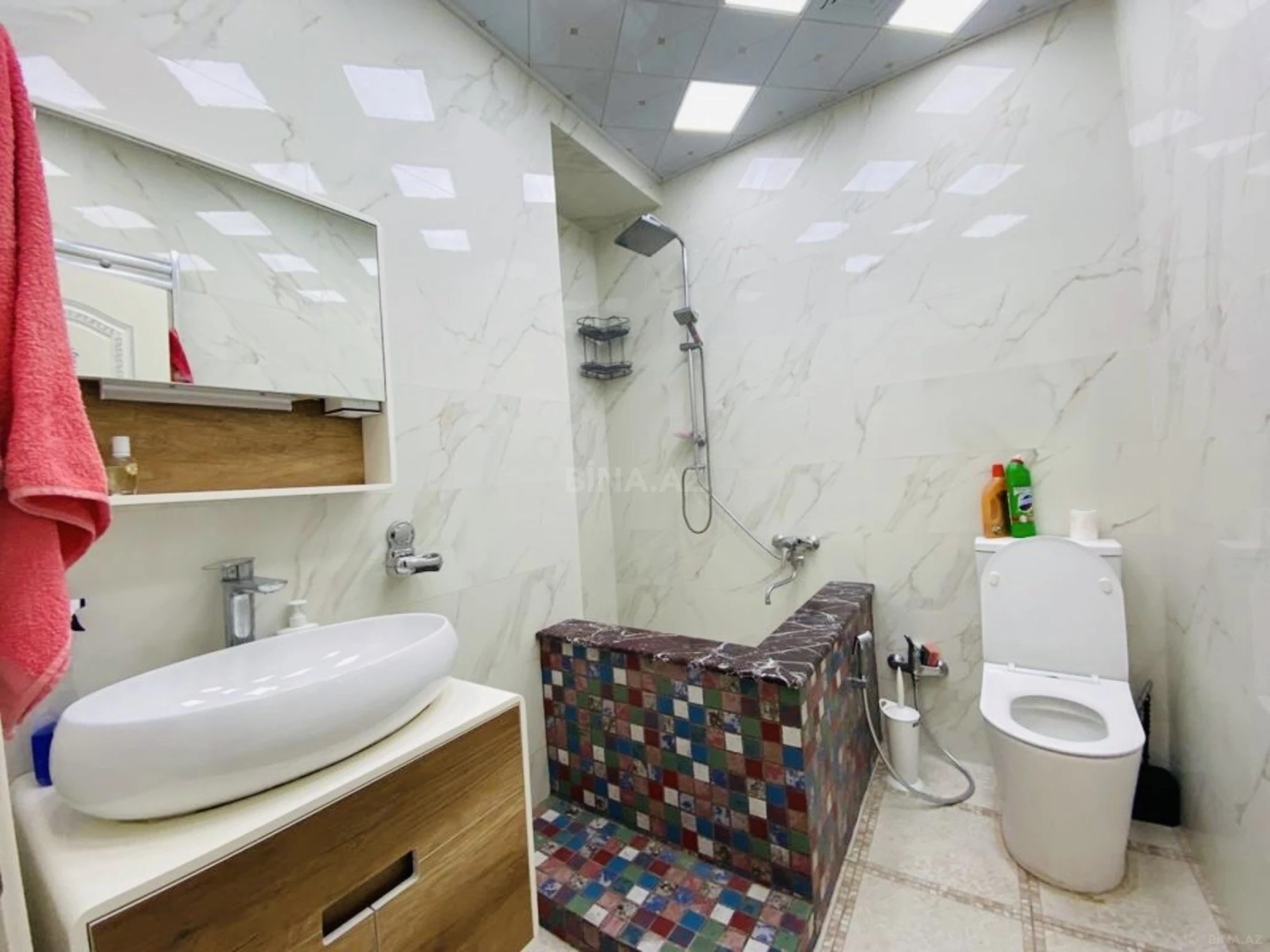 Kirayə verilir 2 otaqlı mənzil 60 m²