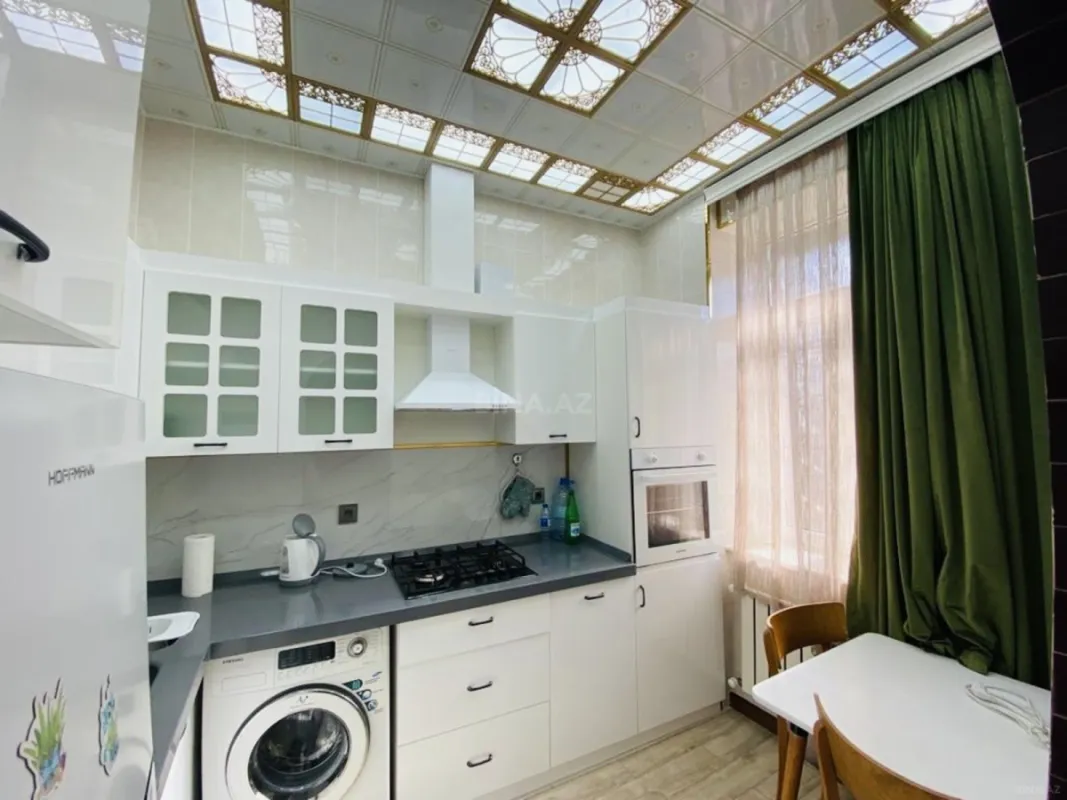 Kirayə verilir 2 otaqlı mənzil 60 m²