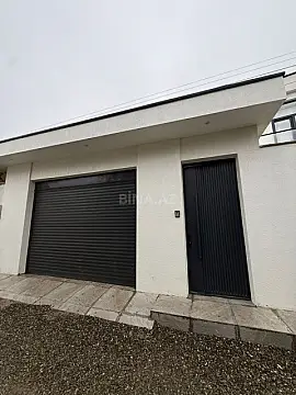 Satılır 5 otaqlı həyət evi 240 m²